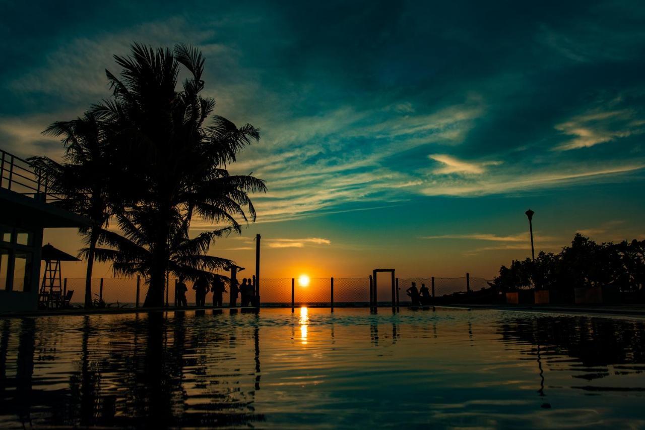 Manara Beach Resort Beruwala Ngoại thất bức ảnh