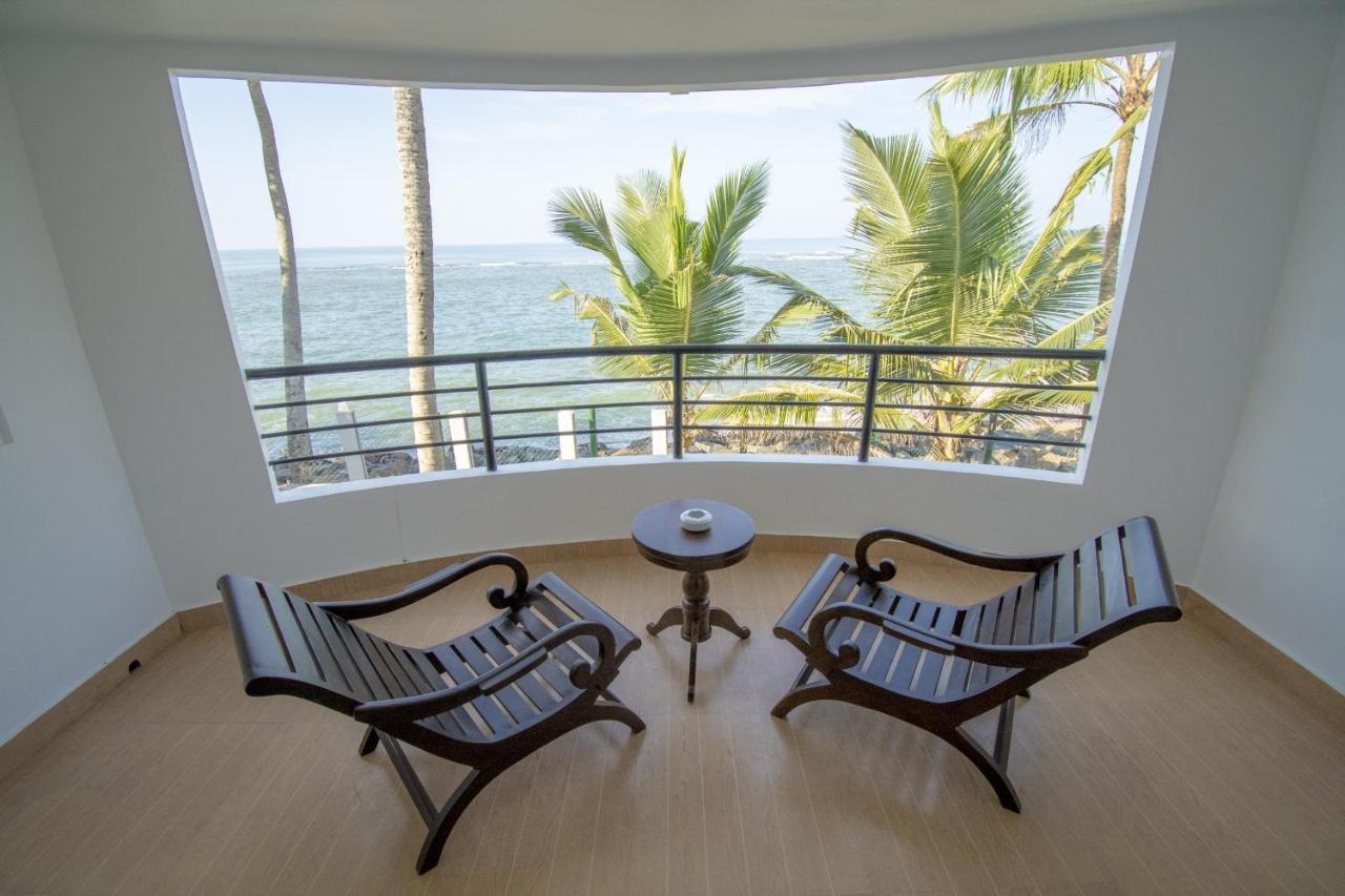 Manara Beach Resort Beruwala Ngoại thất bức ảnh